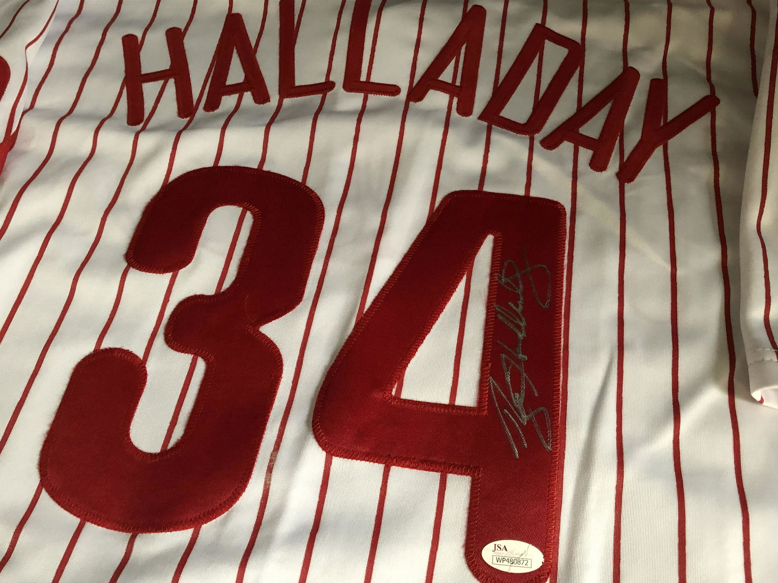 ROY HALLADAY SIGNED PHILLIES JERSEY (JSA COA) (1 of 3)