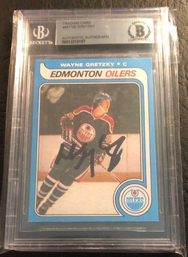 TRADING CARD WAYNE GRETZKY AUTHENTIC AUTOGRAPH (BECKETT (1 of 3)