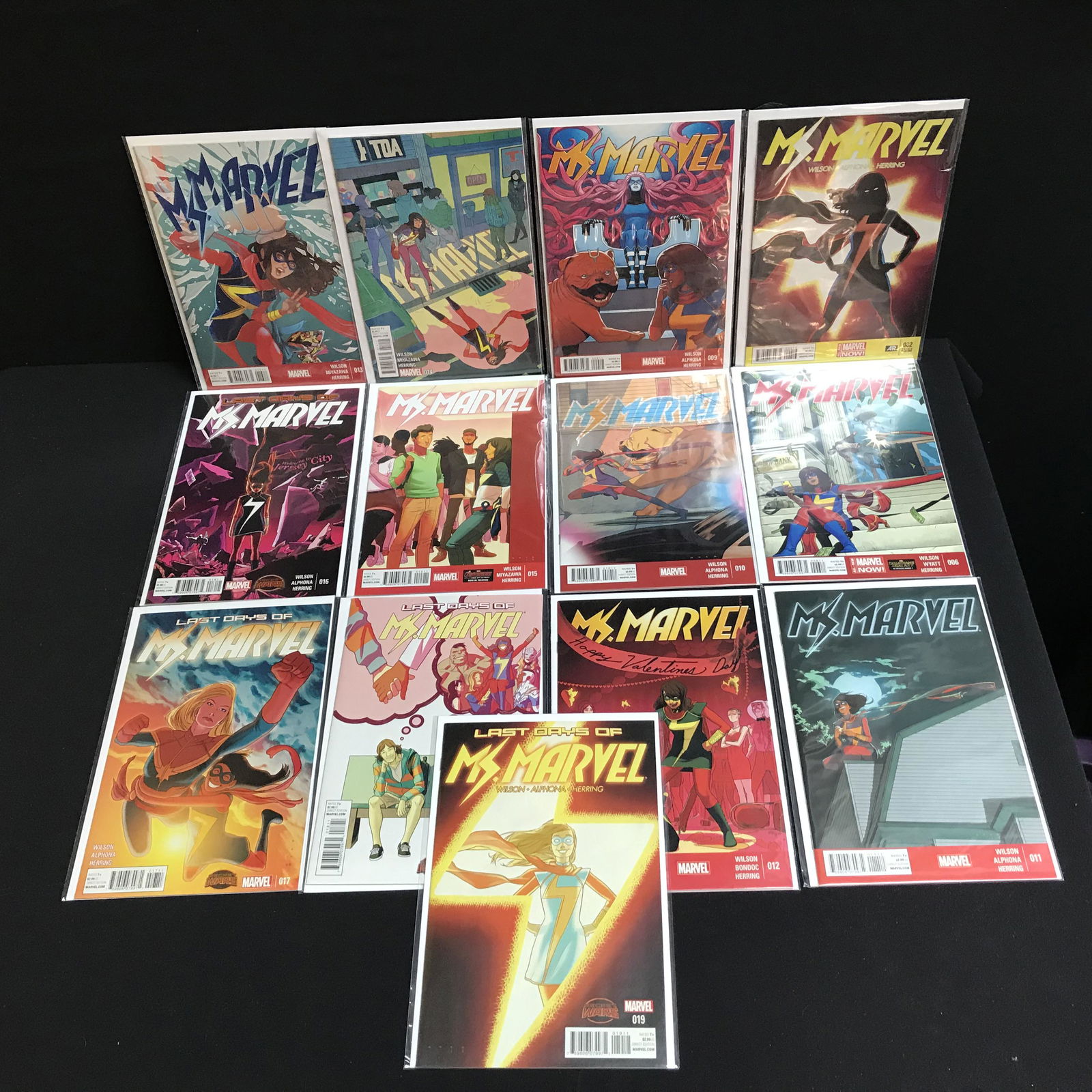 MS. MARVEL COMIC BOOK LOT (MARVEL COMICS) (1 of 1)