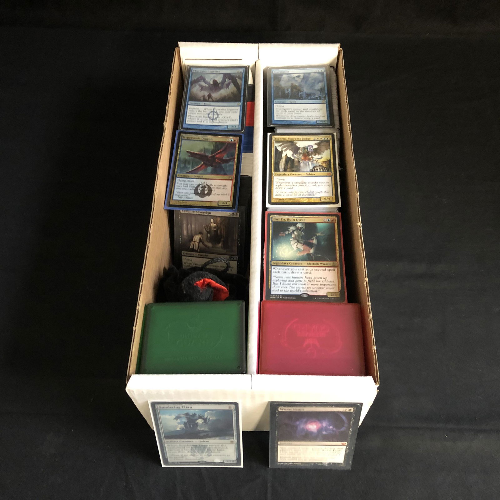 MAGIC THE GATHERING CARD LOT (1 of 2)