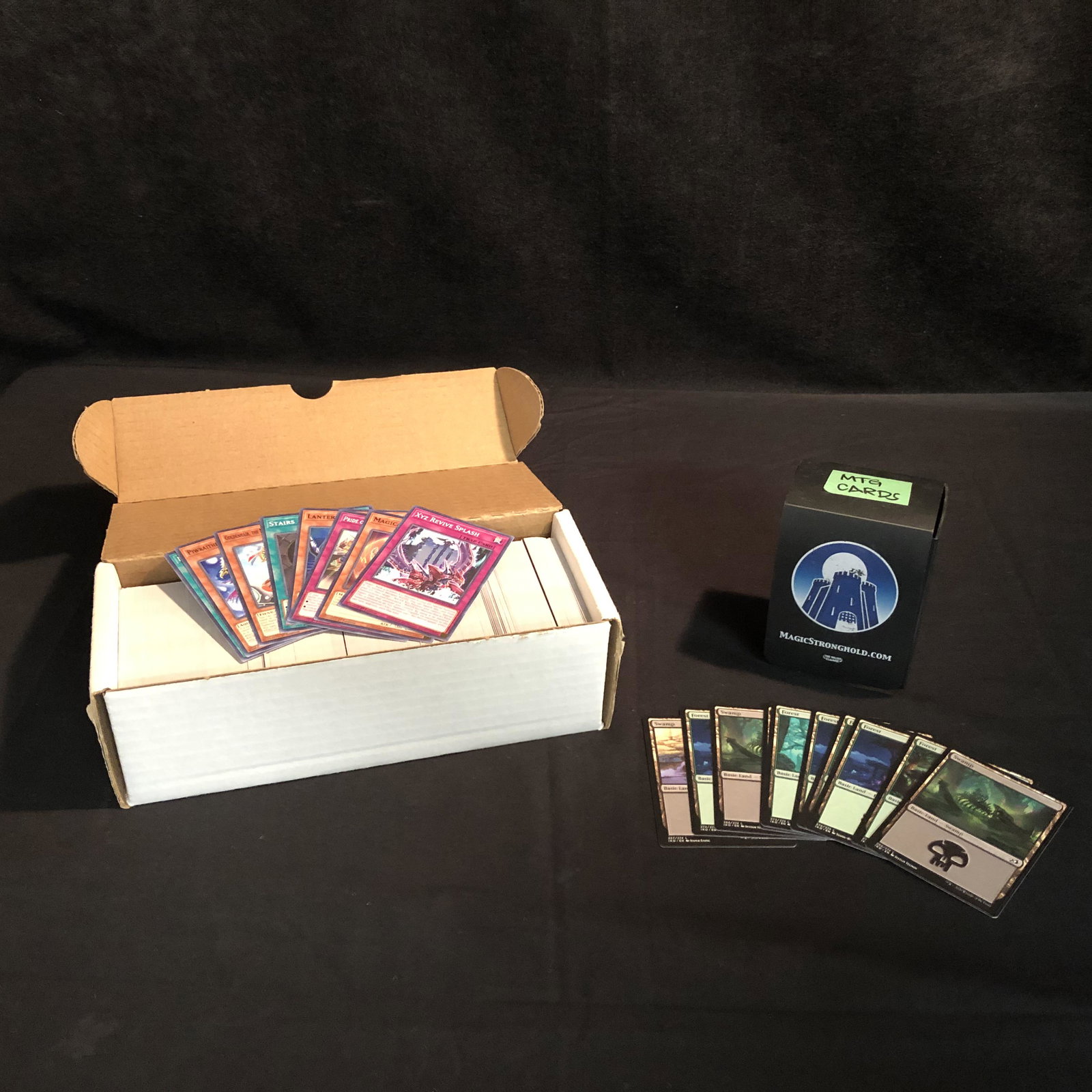 MAGIC THE GATHERING CARD LOT: MAGIC THE GATHERING CARD LOT