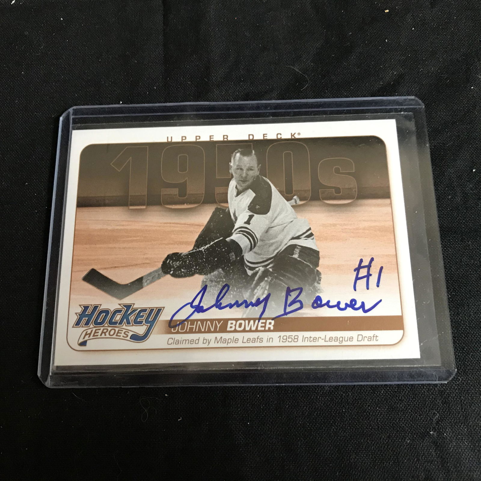 JOHNNY BOWER SIGNED HOCKEY CARD (1 of 1)