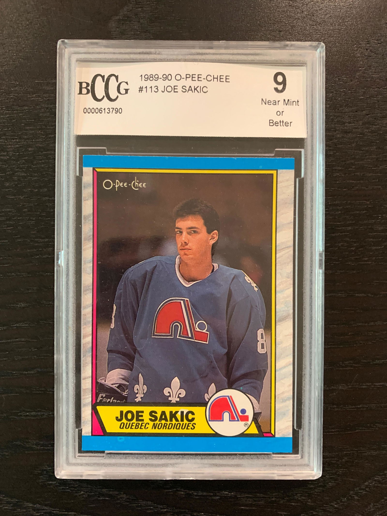 1989-90 O-PEE-CHEE #113 JOE SAKIC Rookie Card (9 NM): 1989-90 O-PEE-CHEE #113 JOE SAKIC Rookie Card (9 NM)