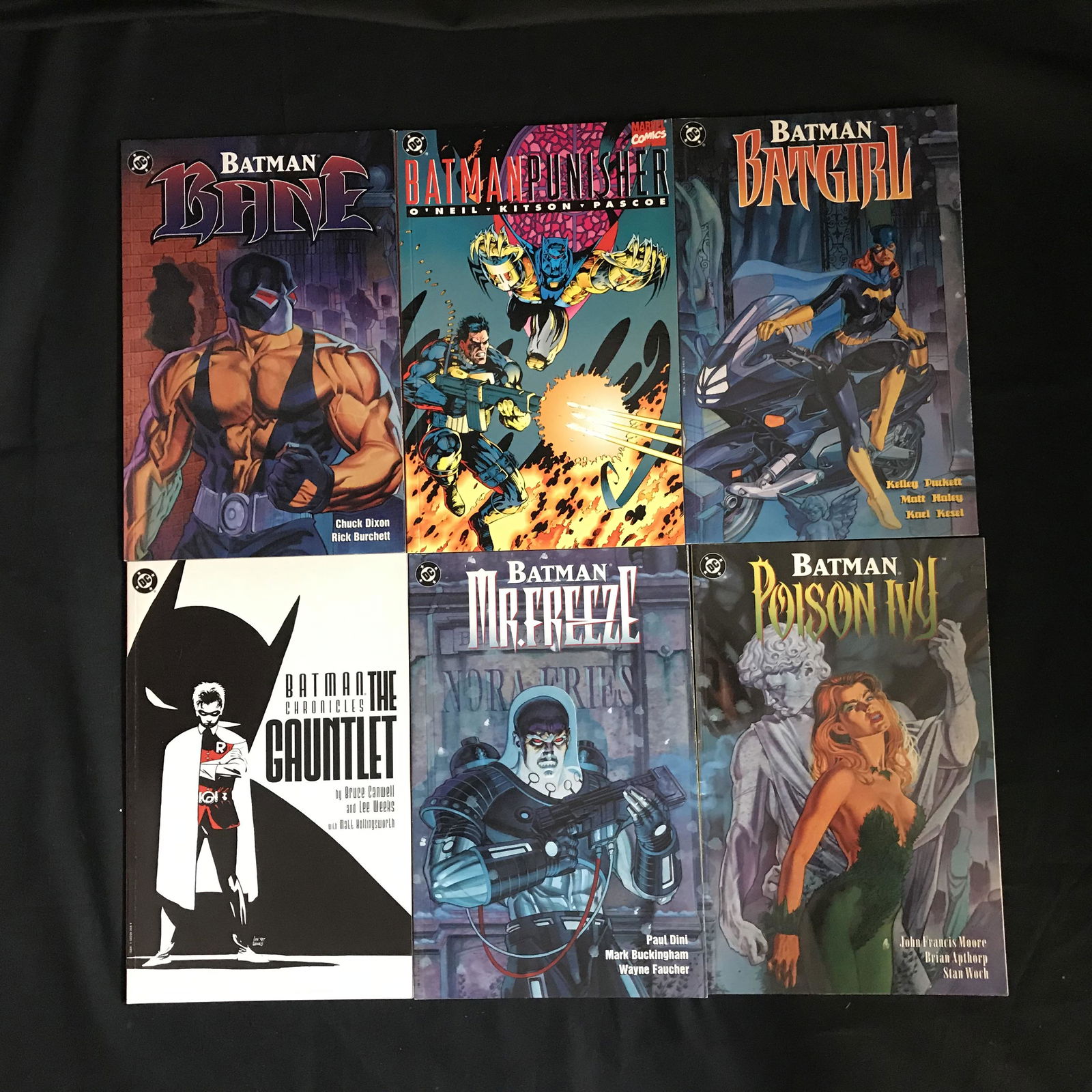 ASSORTED BATMAN COMIC BOOK LOT (1 of 1)