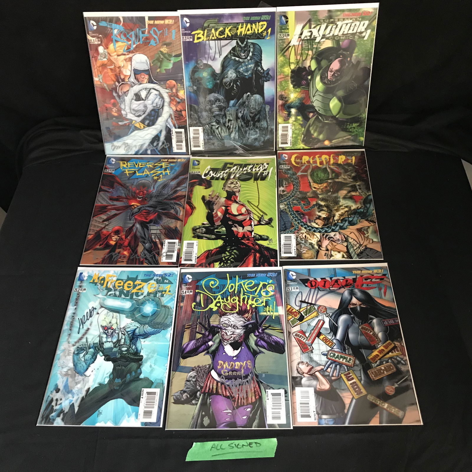 SIGNED COMIC BOOK LOT (1 of 1)