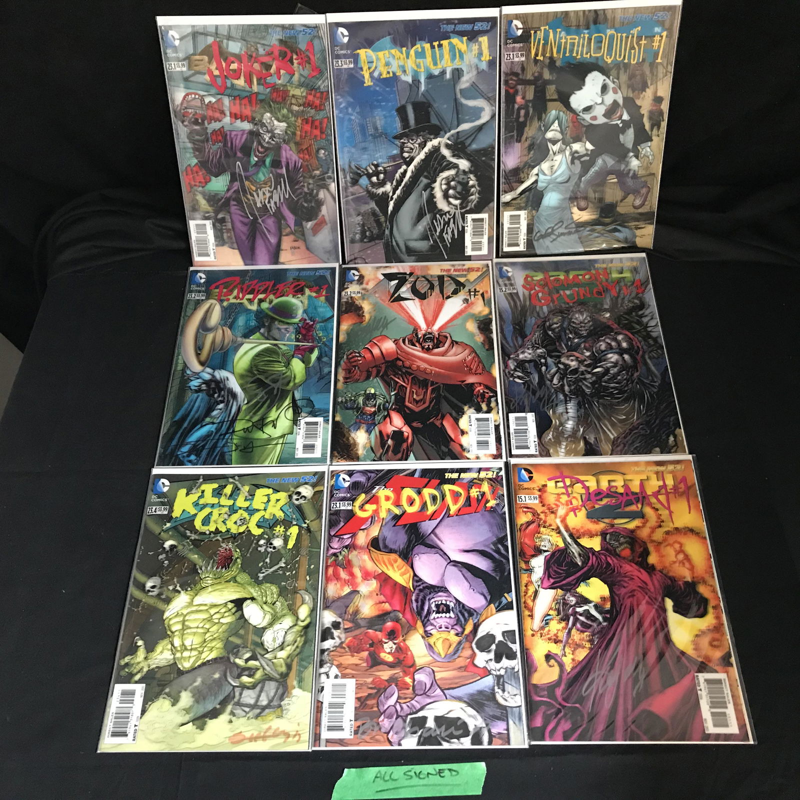 SIGNED COMIC BOOK LOT (1 of 1)