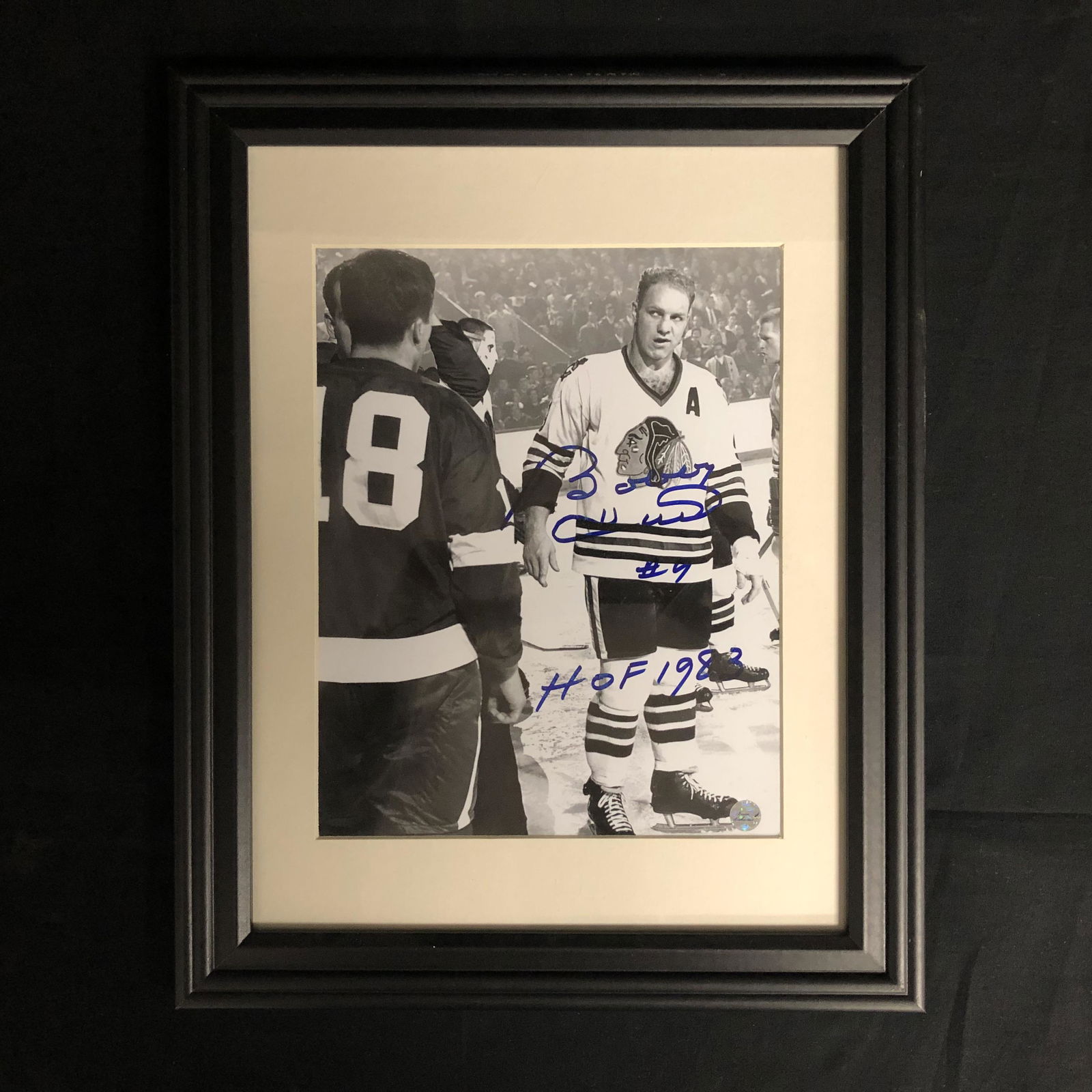 BOBBY HULL SIGNED & FRAMED PHOTO (AUTHENTIC HOLOGRAM) (1 of 3)