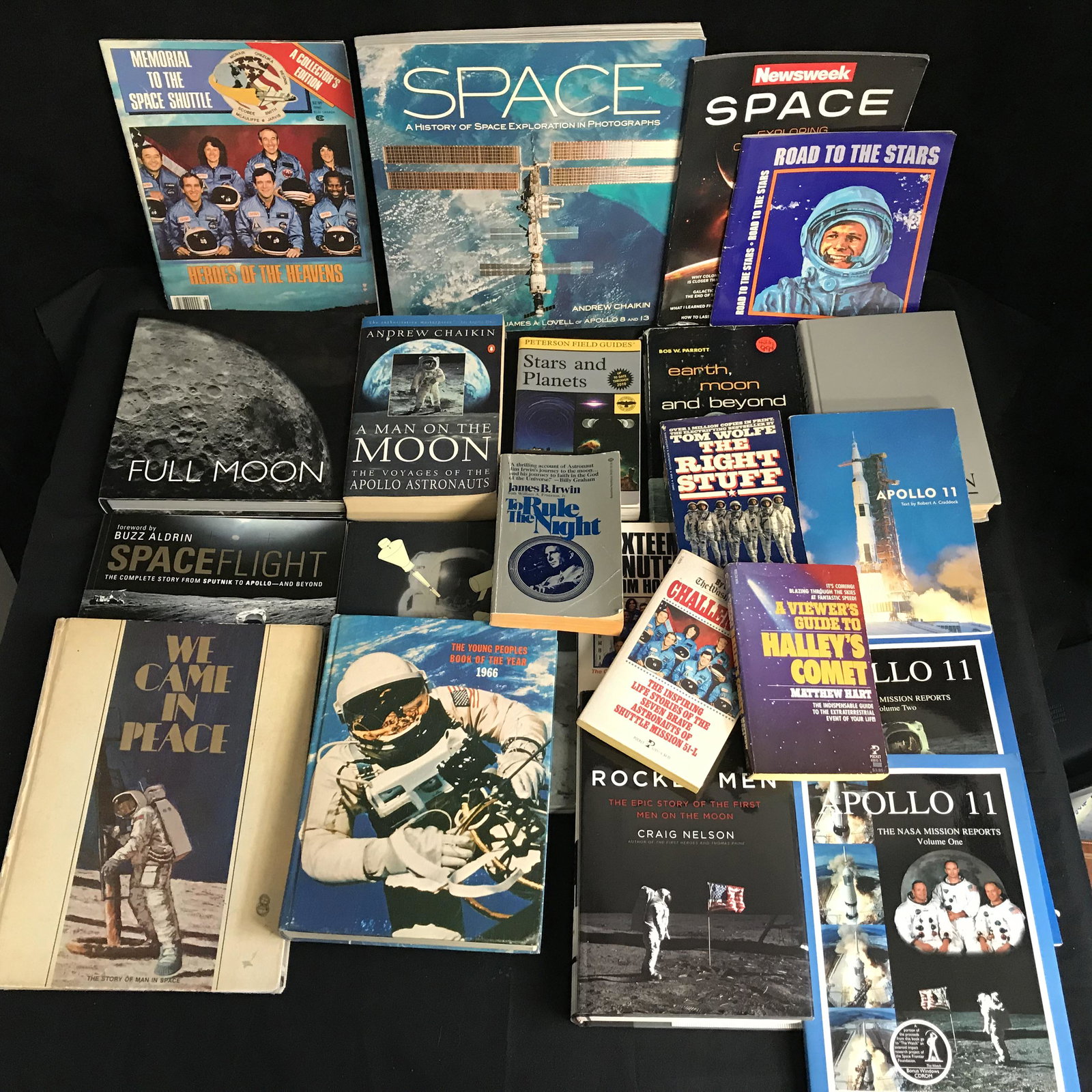 ASSORTED SPACE BOOKS LOT (1 of 1)