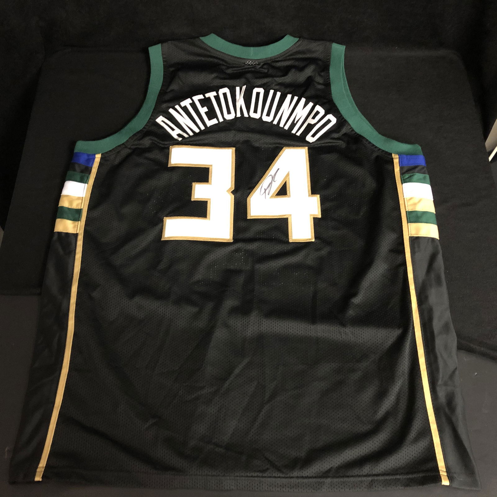 Giannis Antetokounmpo Signed Jersey (JSA COA) (1 of 4)
