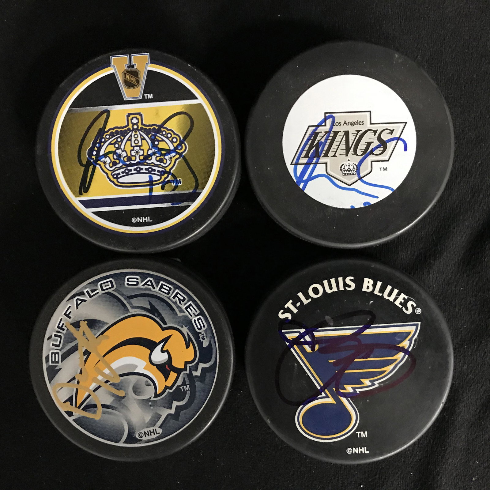 NHL SIGNED HOCKEY PUCK LOT (VISNOVSKY, VISNOVSKY, HOUDA: NHL SIGNED HOCKEY PUCK LOT (VISNOVSKY, VISNOVSKY, HOUDA & PRONGER)