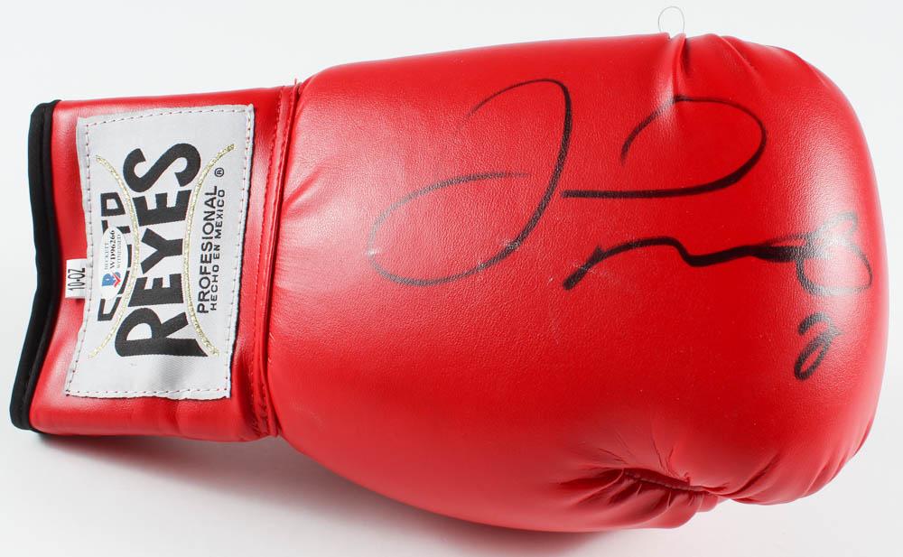 Floyd Mayweather Jr. Signed Reyes Boxing Glove (Beckett (1 of 3)