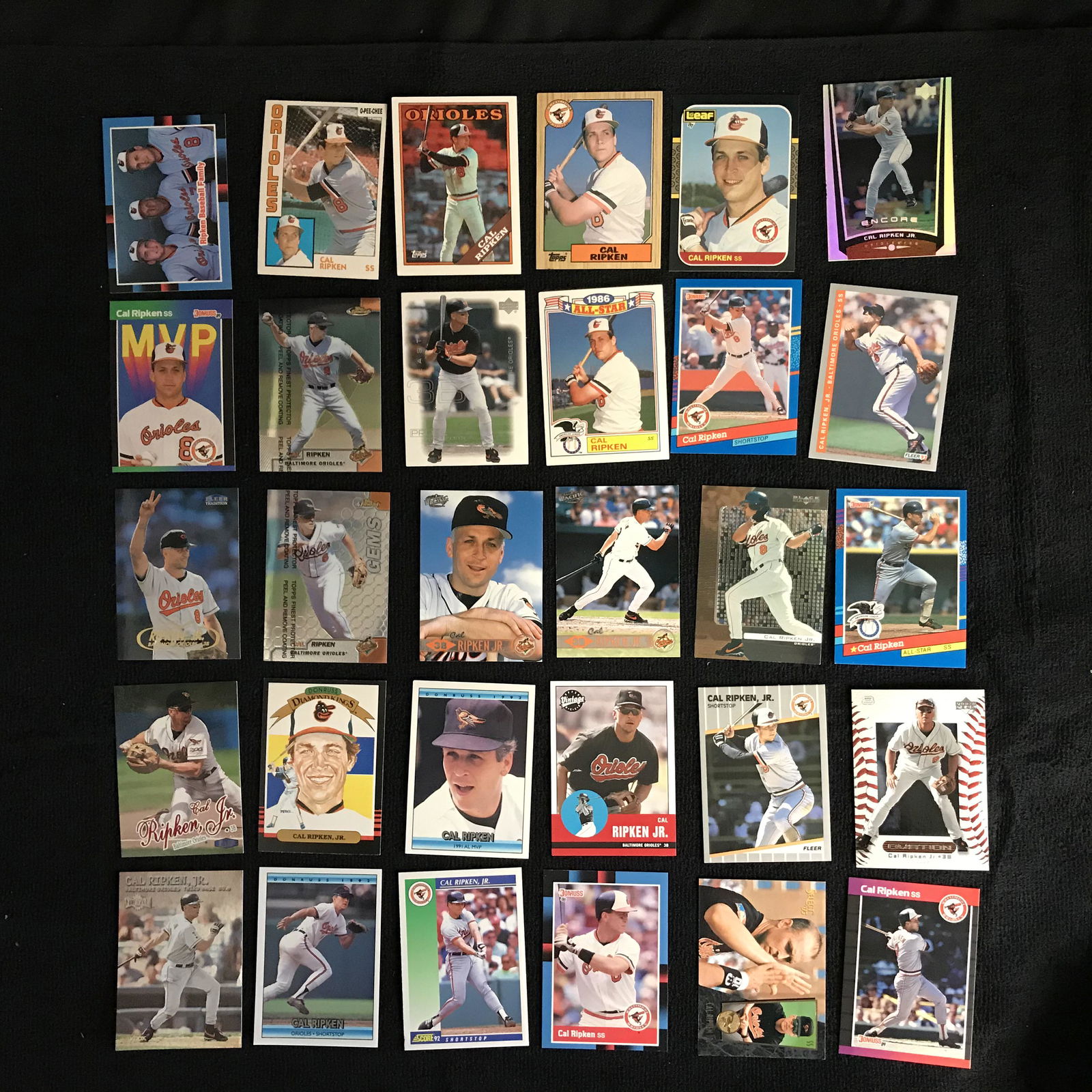 CAL RIPKEN BASEBALL CARD LOT (1 of 1)