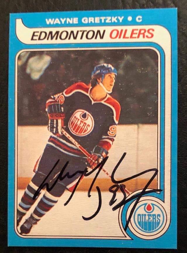1979-80 OPC WAYNE GRETZKY AUTOGRAPHED RC REPRINT (1 of 3)
