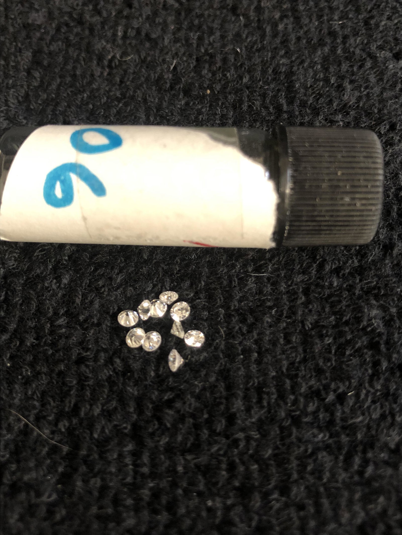 LOT OF 10 VVS NATURAL 6 POINT DIAMONDS: LOT OF 10 VVS NATURAL 6 POINT DIAMONDS