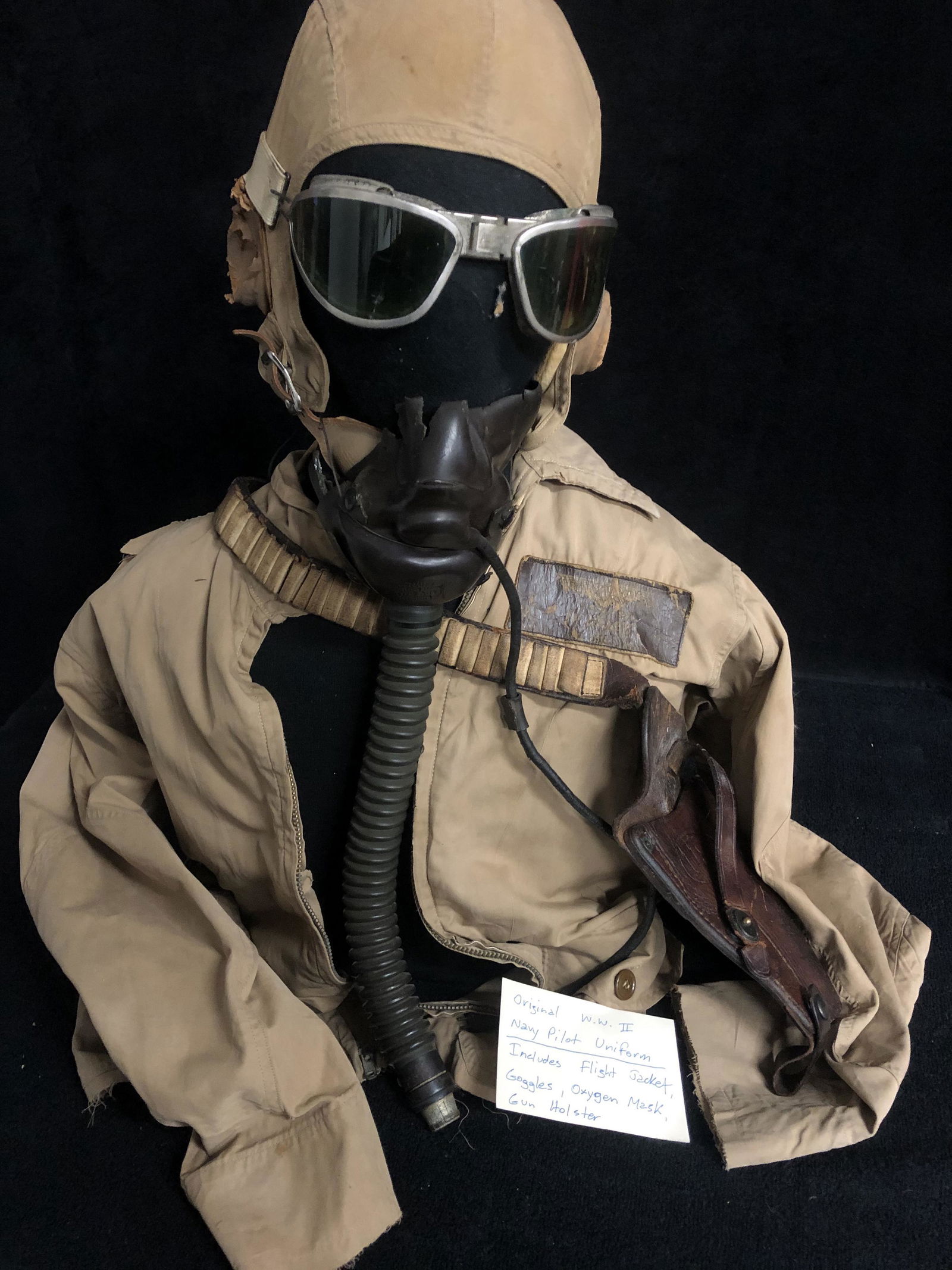 ORIGINAL WORLD WAR 2 NAVY PILOT UNIFORM (1 of 4)