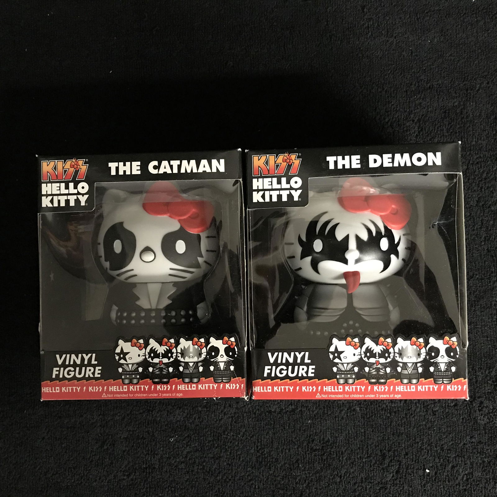 KISS HELLO KITTY "THE CATMAN & THE DEMON" VINYL FIGURES: KISS HELLO KITTY "THE CATMAN & THE DEMON" VINYL FIGURES
