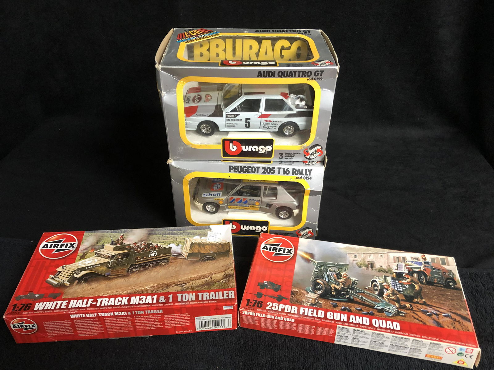1:76 SCALE AIRFIX UNASSEMBLED MODEL KITS/ BURAGO CAR LO (1 of 2)