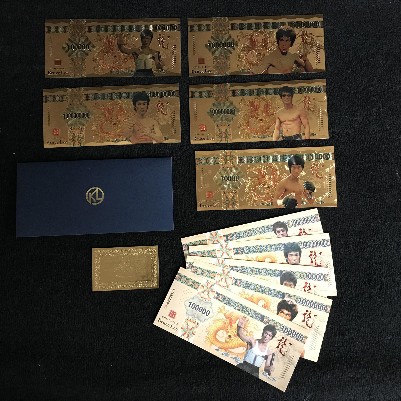 BRUCE LEE GOLD FOILED BANK NOTES LOT: BRUCE LEE GOLD FOILED BANK NOTES LOT