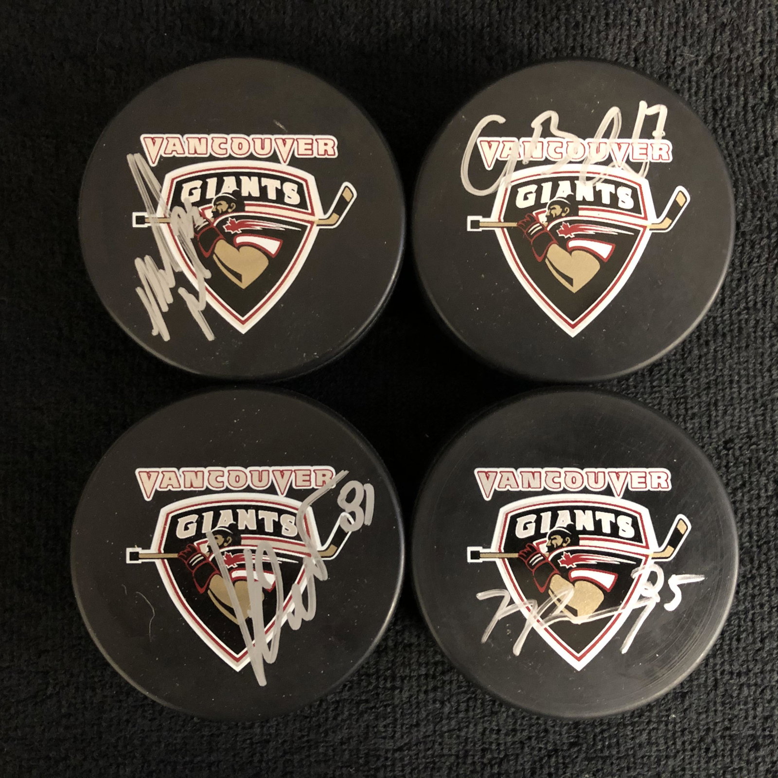 AUTOGRAPHED VANCOUVER GIANTS HOCKEY PUCK LOT (FISTRIC,: AUTOGRAPHED VANCOUVER GIANTS HOCKEY PUCK LOT (FISTRIC, BRULE, VINCOYR, ROSS)