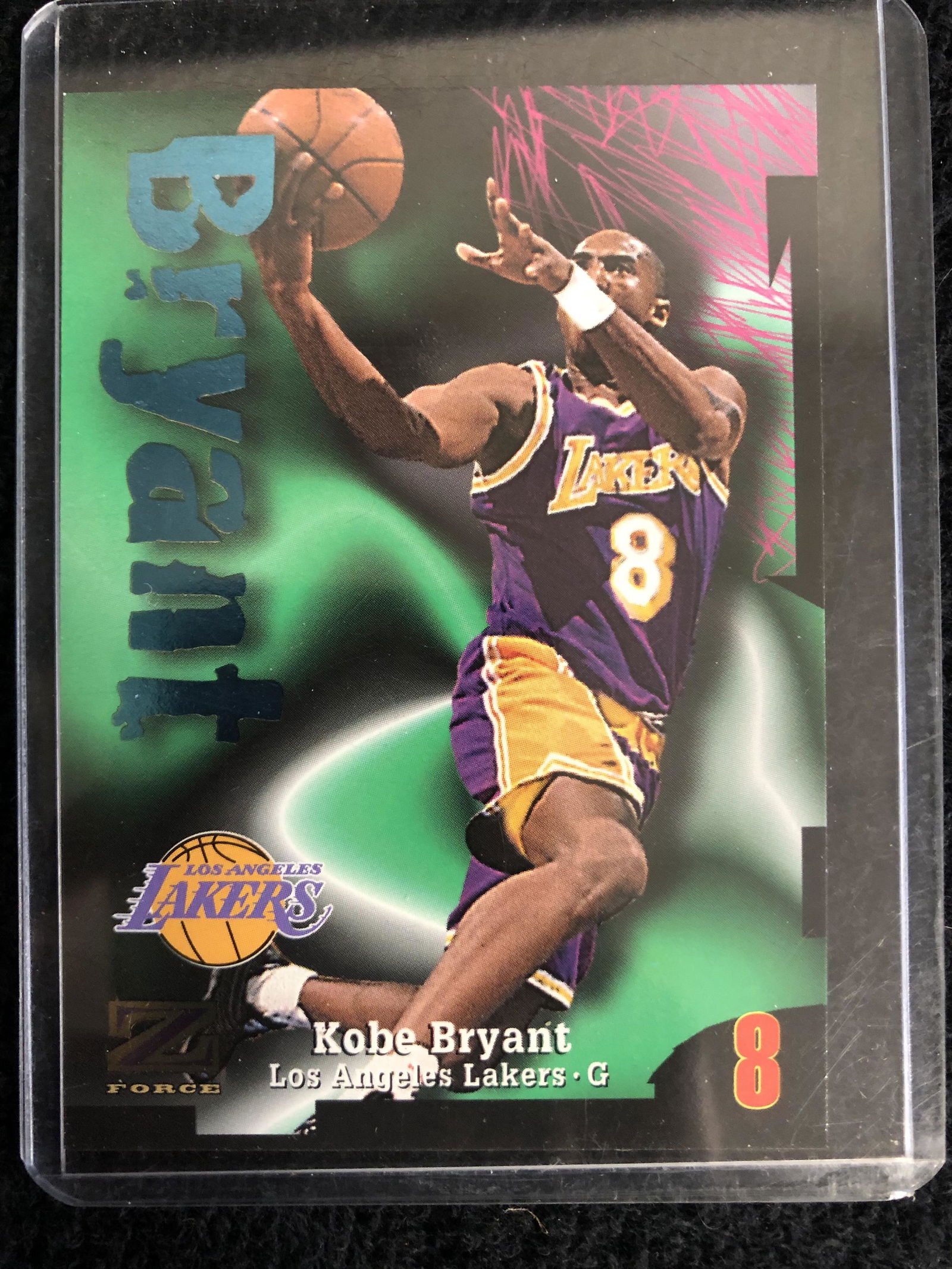 KOBE BRYANT 1997-98 SKYBOX Z FORCE #88 (1 of 2)