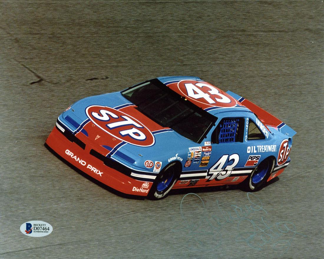 NASCAR Richard Petty Authentic Signed 8x10 Photo (1 of 1)