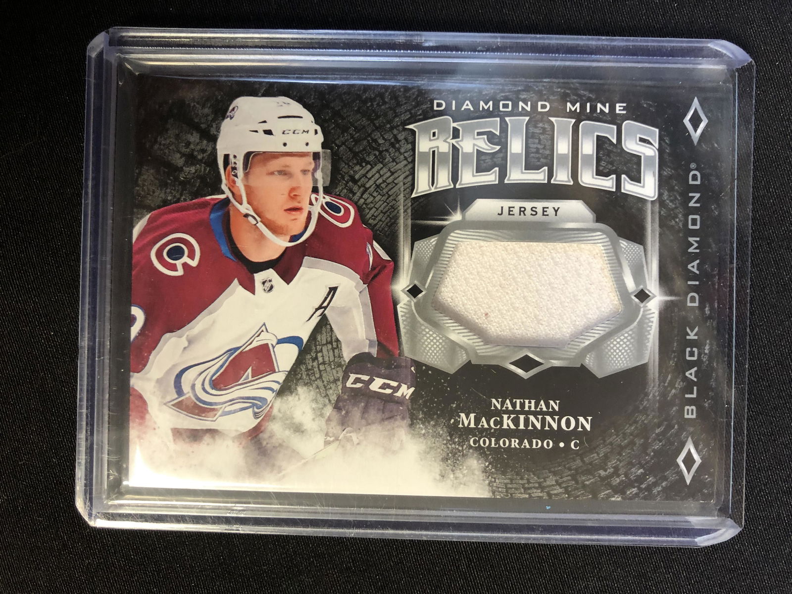 Nathan MacKINNON 2018-19 Black Diamond Mine Relics Game (1 of 1)