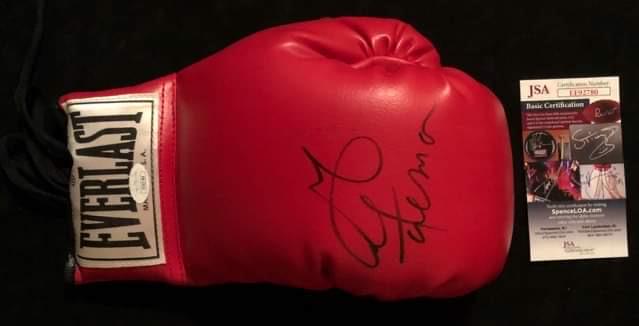GEORGE FOREMAN SIGNED RED EVERLAST BOXING GLOVE (JSA CO (1 of 2)