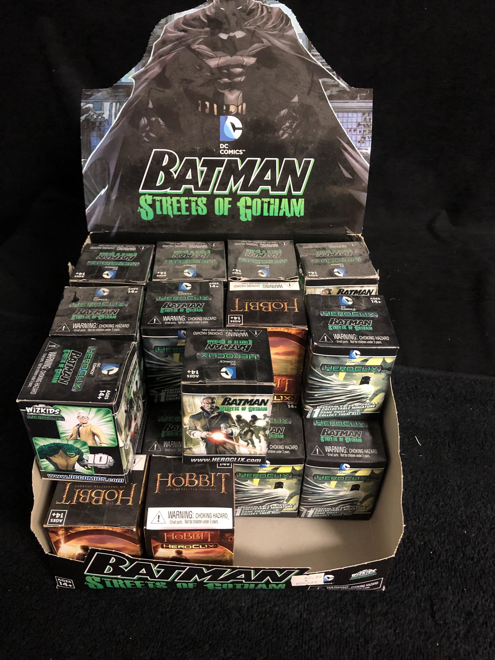 BATMAN/ HOBBIT BOOSTER PACK LOT: BATMAN/ HOBBIT BOOSTER PACK LOT