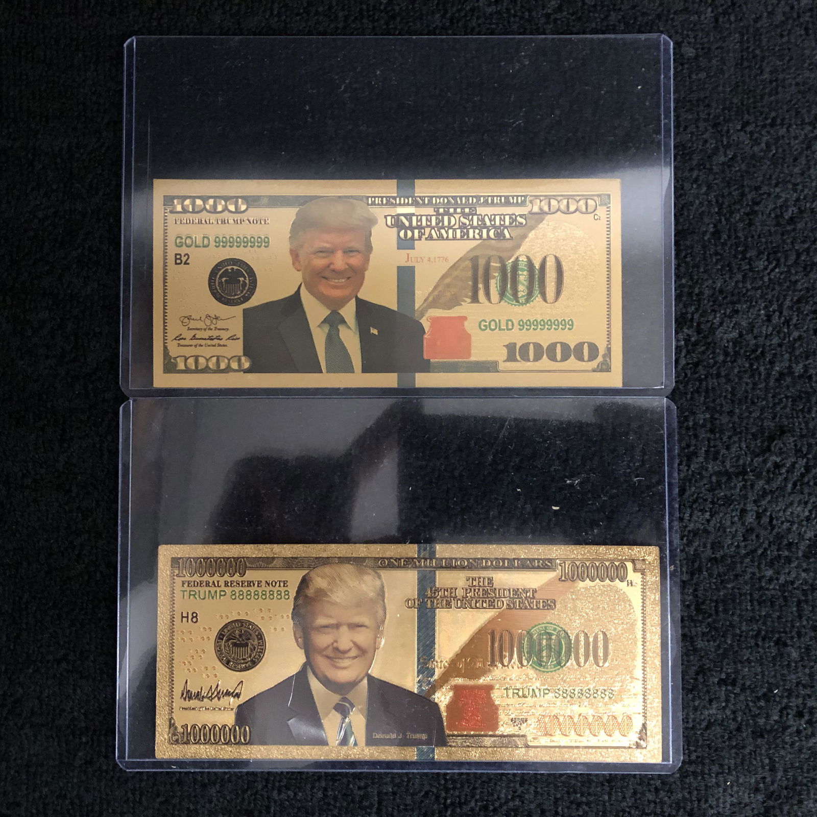 DONALD TRUMP GOLD FOILED NOVELTY BANK NOTES (1 of 1)