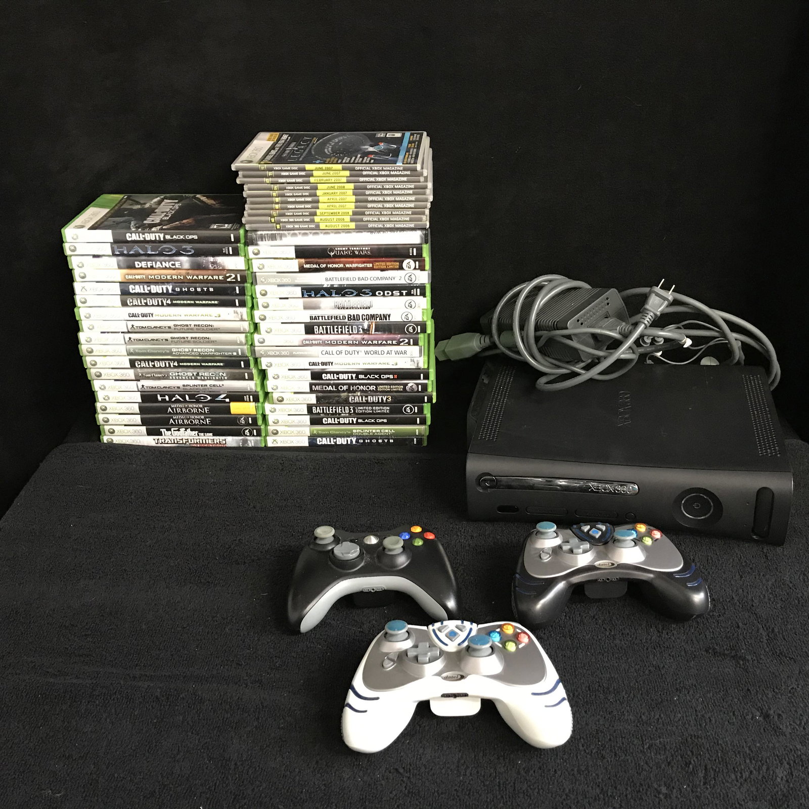 XBOX 360 W/GAMES & ACCESSORIES (1 of 2)