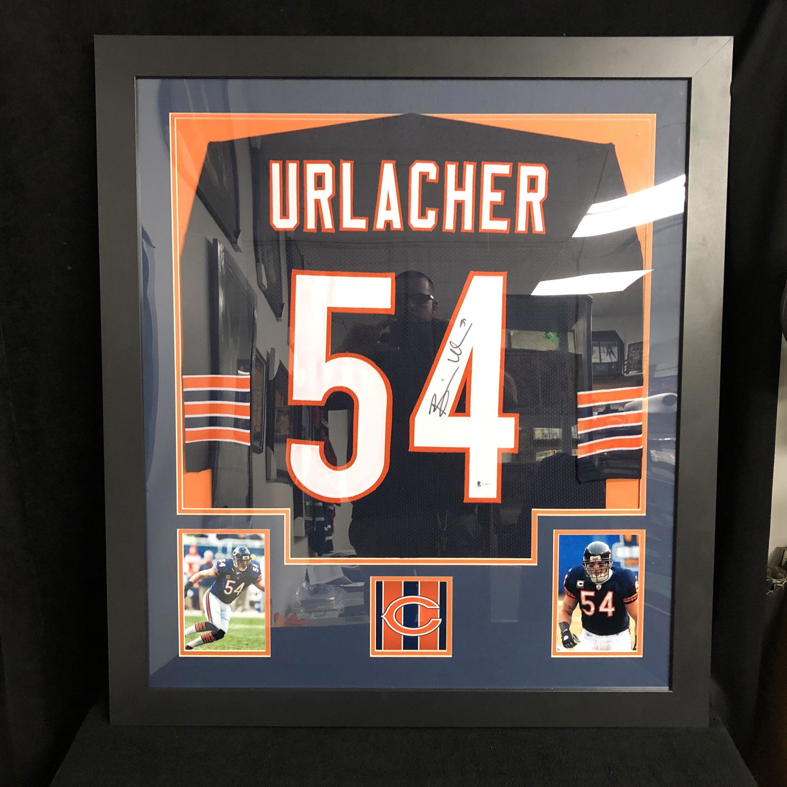 BRIAN URLACHER SIGNED BEARS CUSTOM FRAMED JERSEY (1 of 4)