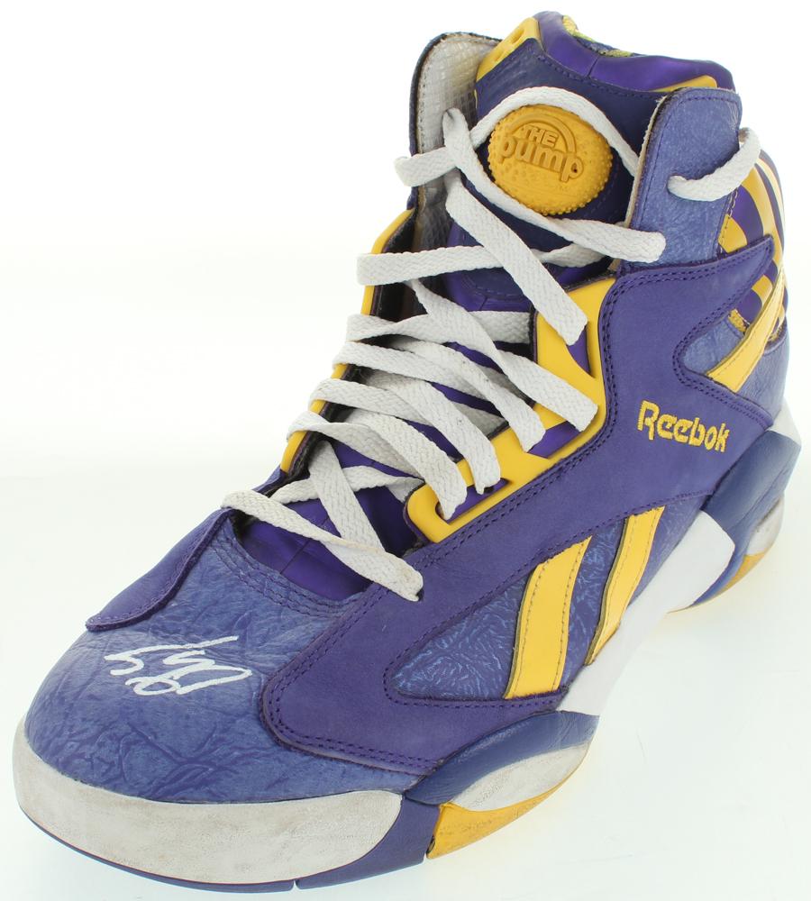 Shaquille O'Neal Signed Reebok Basketball Shoe (Schwart (1 of 4)