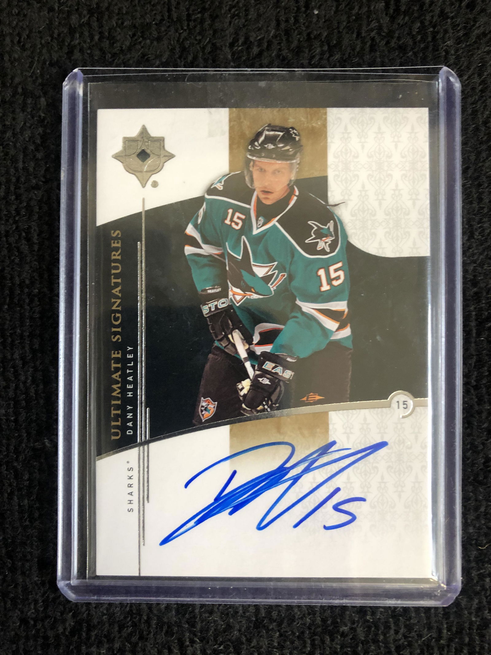 DANY HEATLEY SIGNED ULTIMATE SIGNATURES HOCKEY CARD (1 of 1)