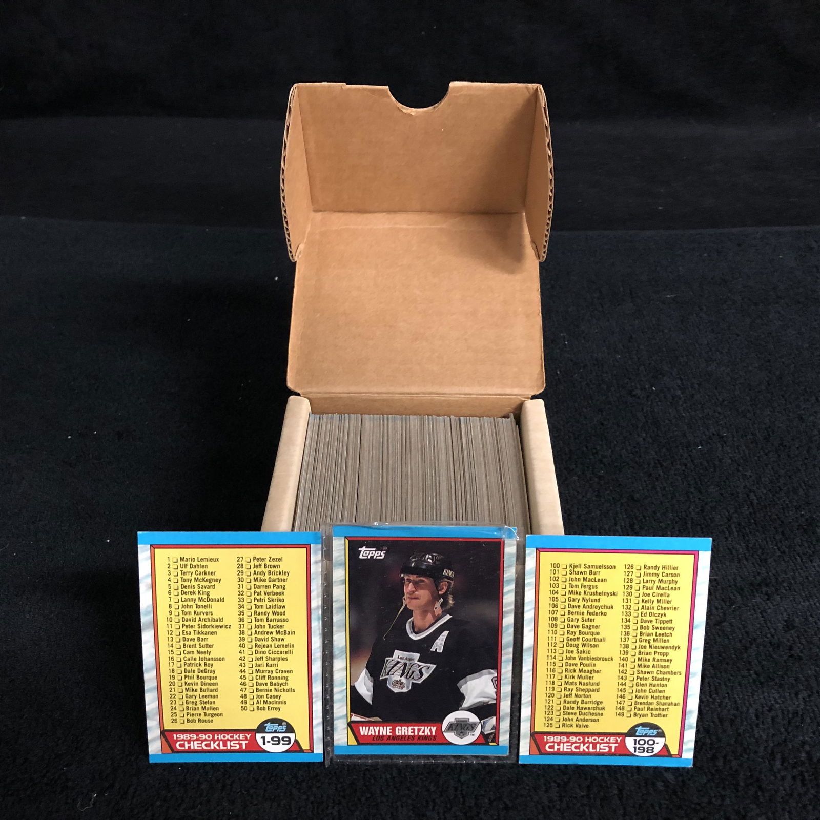 1989-90 TOPPS HOCKEY CARD COMPLETE SET (1 of 2)
