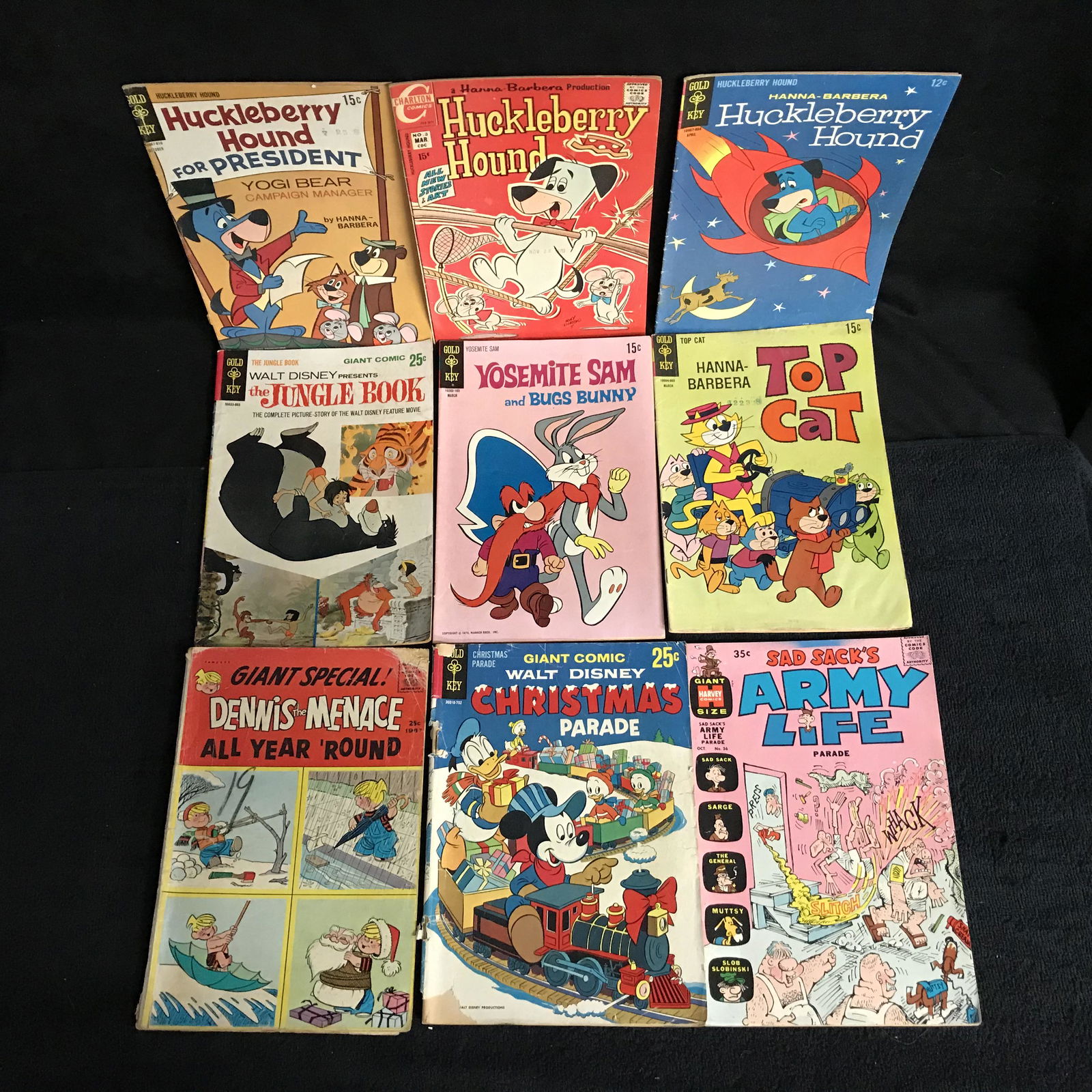 ASSORTED VINTAGE COMIC BOOK LOT (1 of 1)