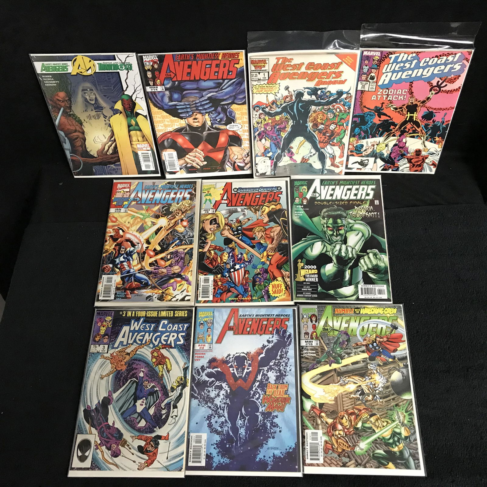 ASSORTED AVENGERS COMIC BOOK LOT (MARVEL COMICS) (1 of 1)