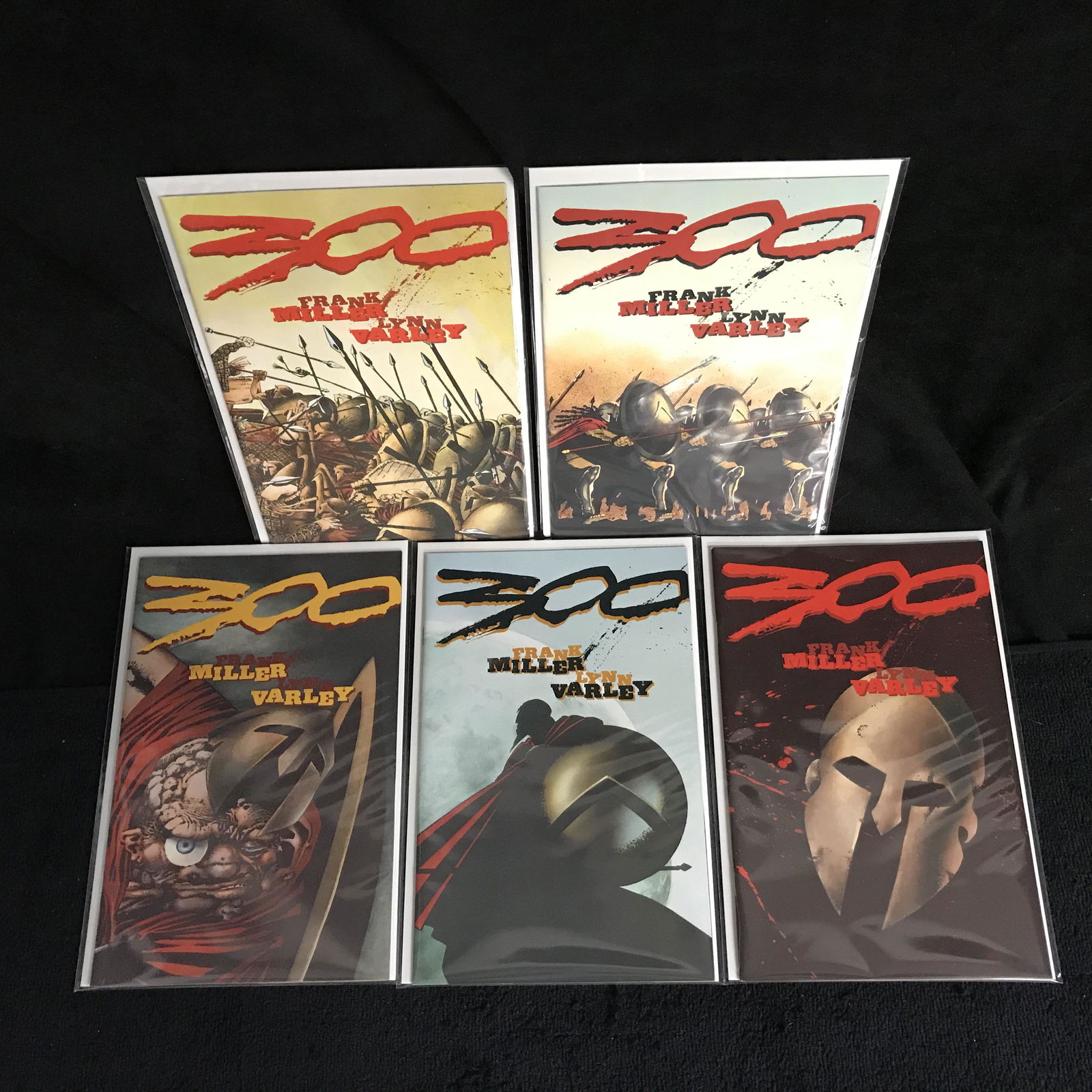 300 COMIC BOOK LOT by Frank Miller (1 of 1)