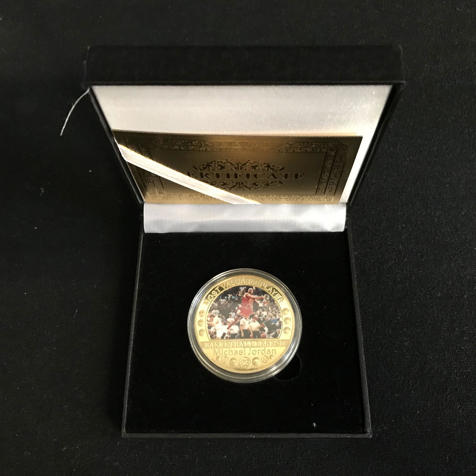 MICHAEL JORDAN MVP COMMEMORATIVE COIN w/ DISPLAY BOX (1 of 3)