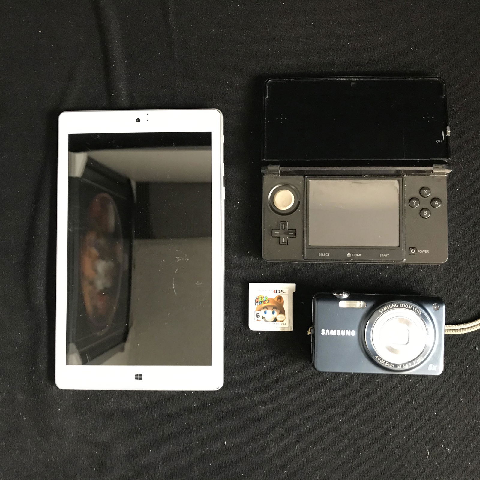 ASSORTED ELECTRONICS (1 of 2)