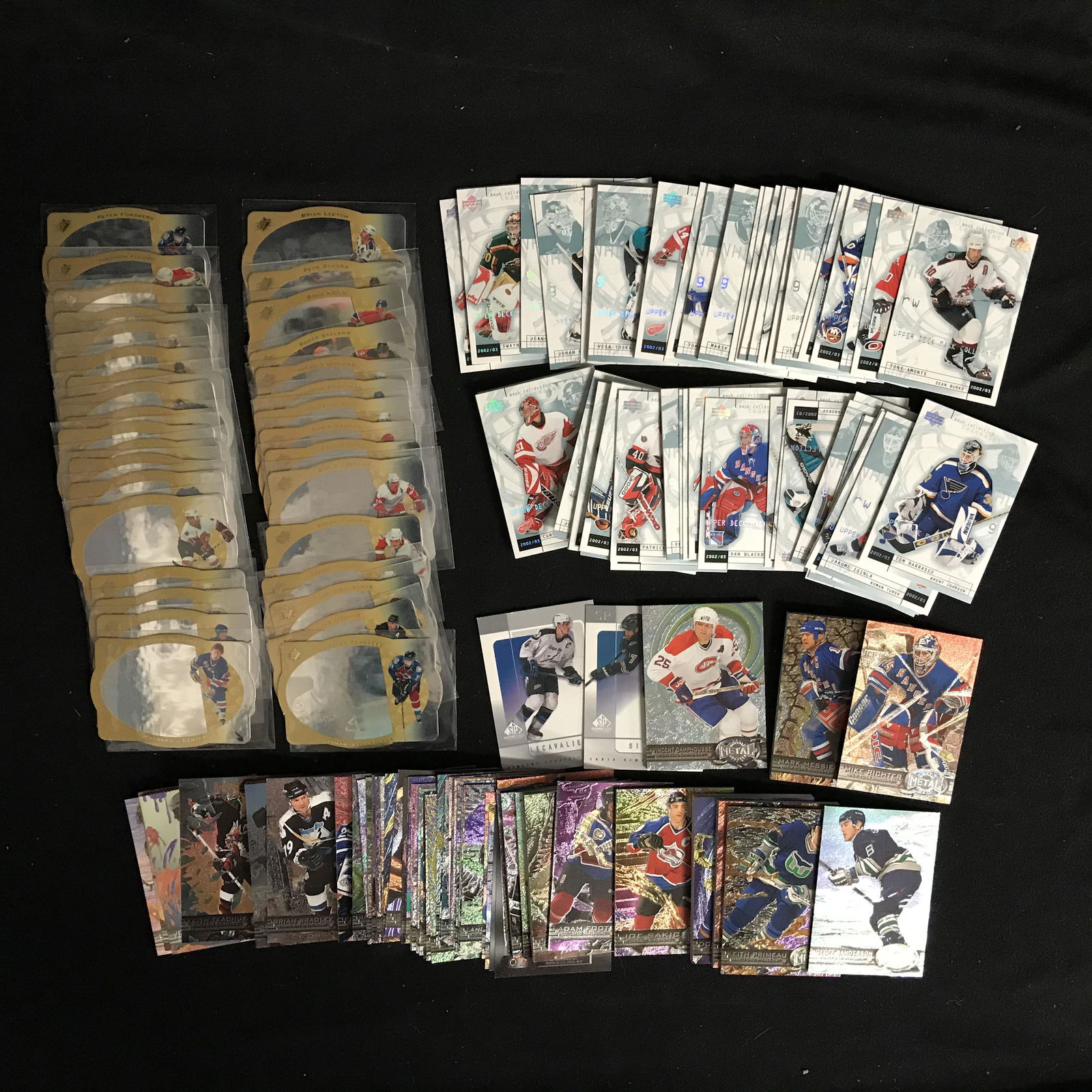 ASSORTED HOCKEY CARD LOT (1 of 1)