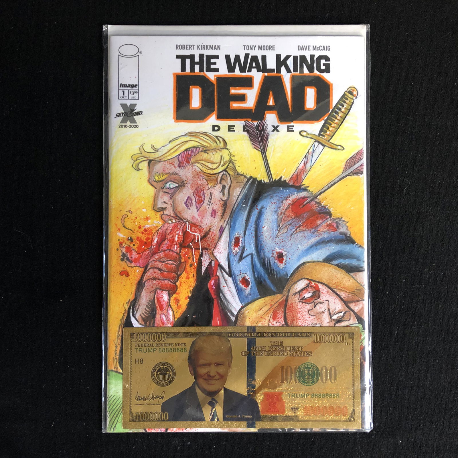 THE WALKING DEAD #1 (IMAGE COMICS) w/ DONALD TRUMP GOLD (1 of 3)
