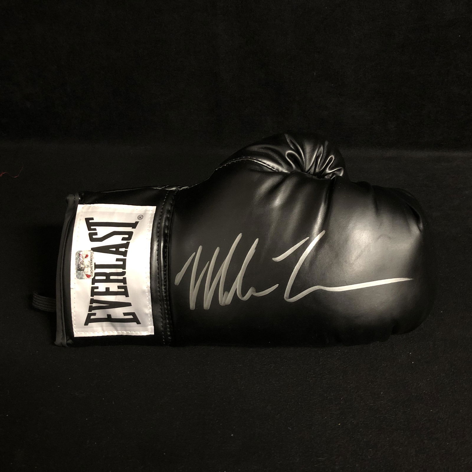 MIKE TYSON SIGNED BLACK EVERLAST BOXING GLOVE (FITERMAN: MIKE TYSON SIGNED BLACK EVERLAST BOXING GLOVE (FITERMAN SPORTS HOLO)