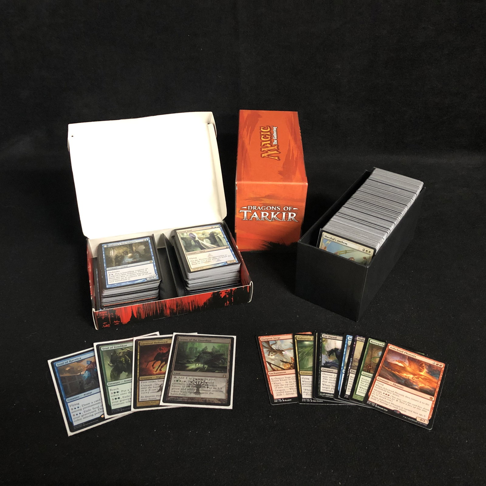 MAGIC THE GATHERING TRADING CARD LOT: MAGIC THE GATHERING TRADING CARD LOT