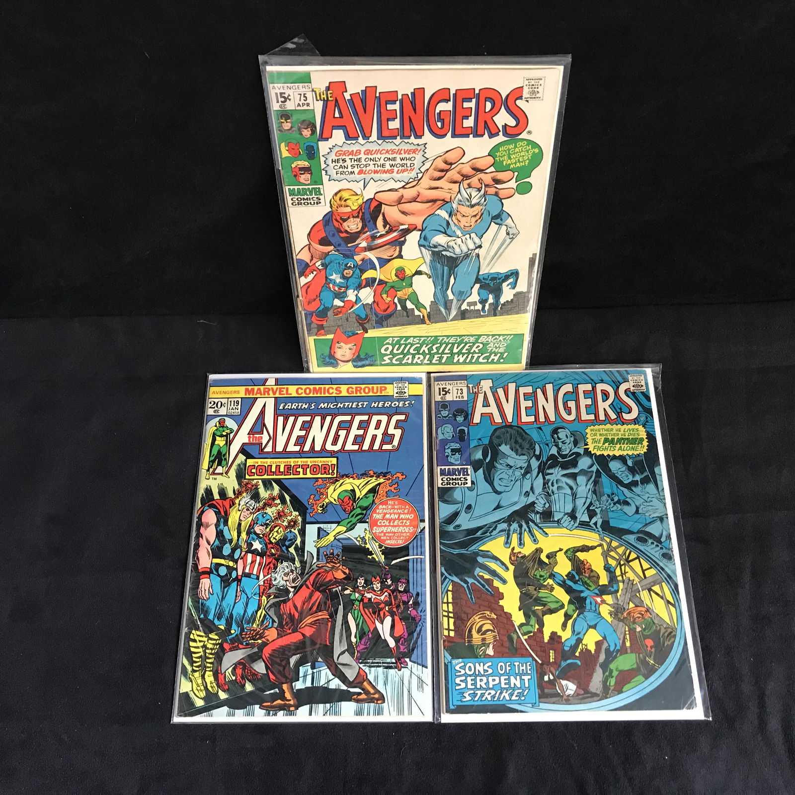 AVENGERS ASSORTED COMIC BOOK LOT (1 of 1)