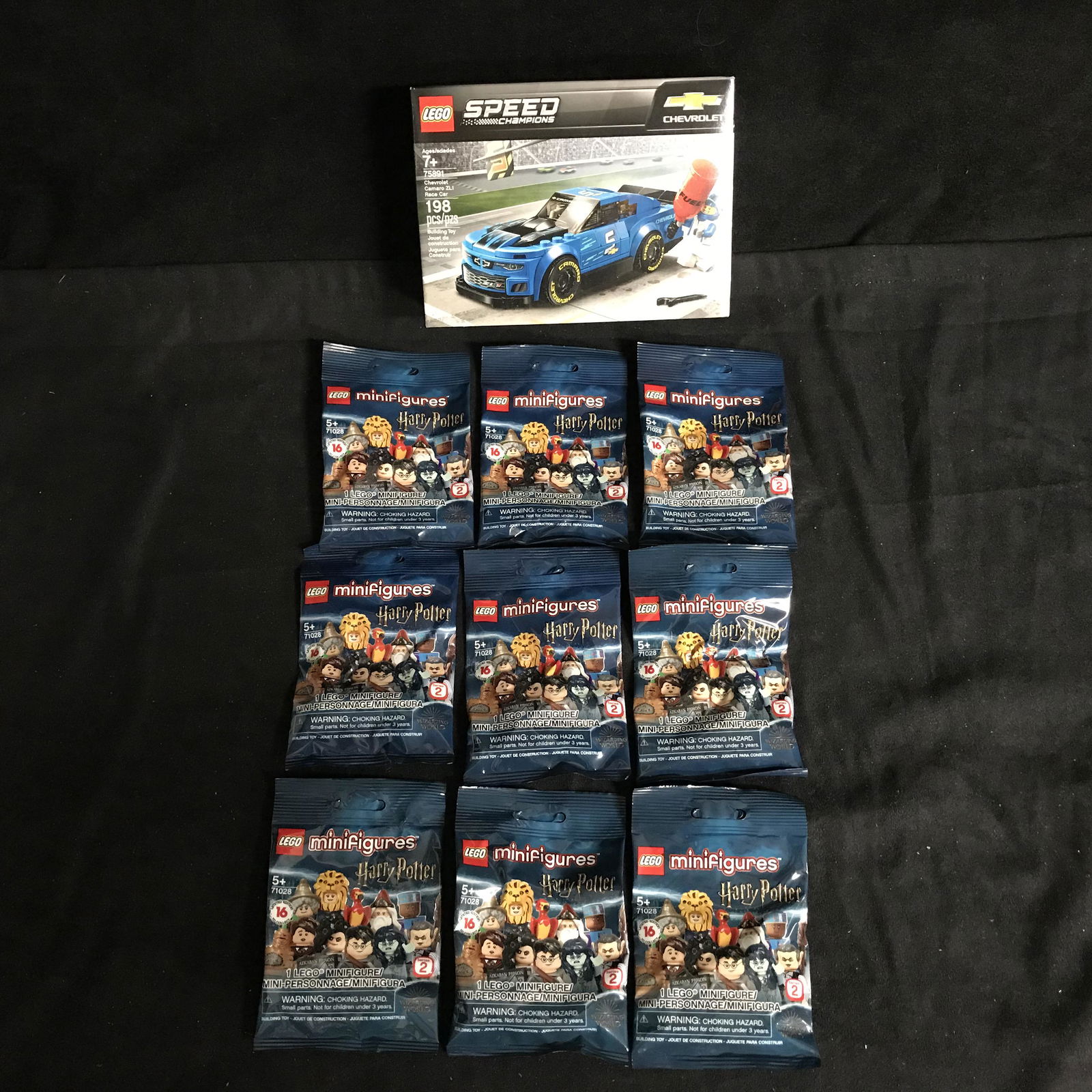 LEGO COLLECTIBLES LOT: LEGO COLLECTIBLES LOT