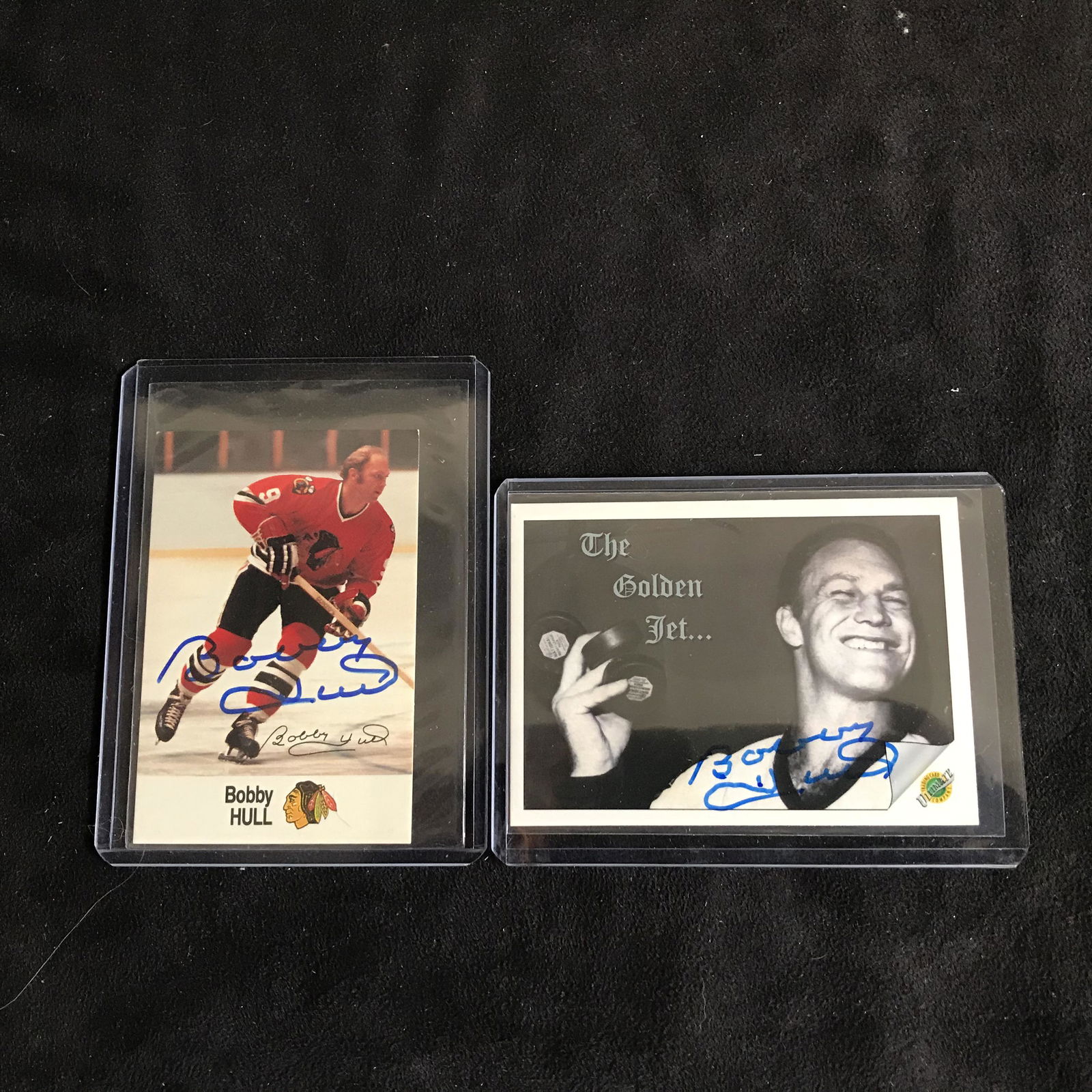 (2X) BOBBY HULL AUTOGRAPHED HOCKEY CARDS (1 of 1)