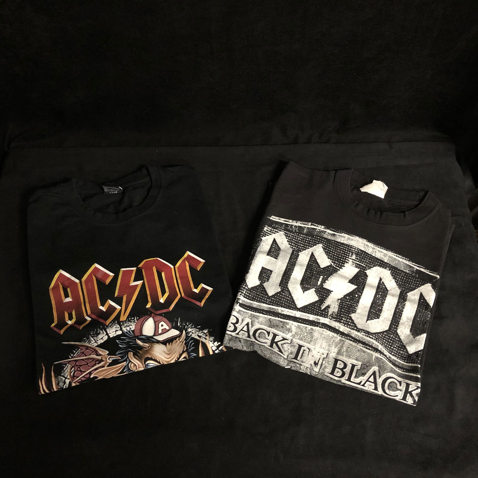 (2X) AC/DC T-SHIRT (1 of 2)
