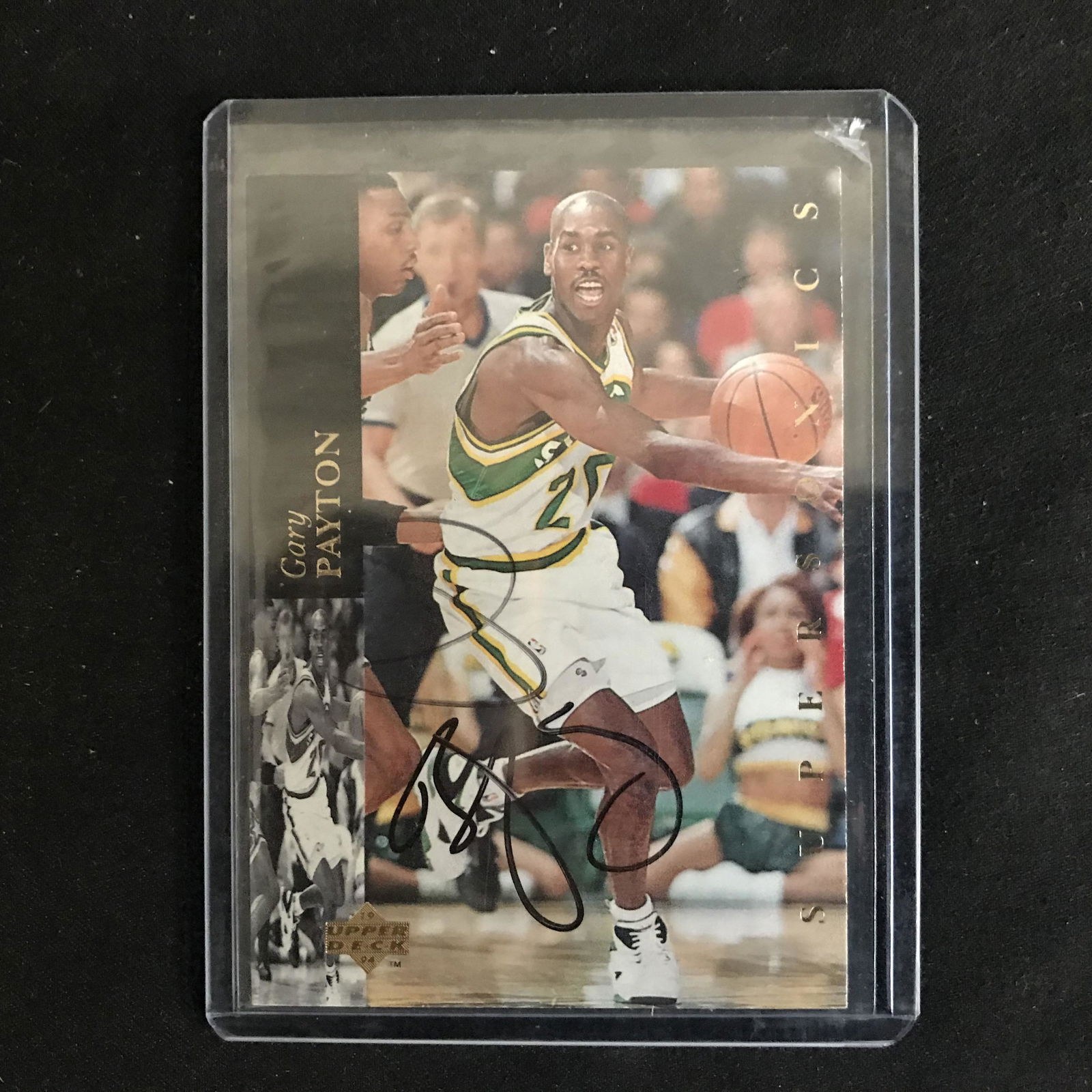 GARY PAYTON SIGNED UPPER DECK BASKETBALL CARD (1 of 1)