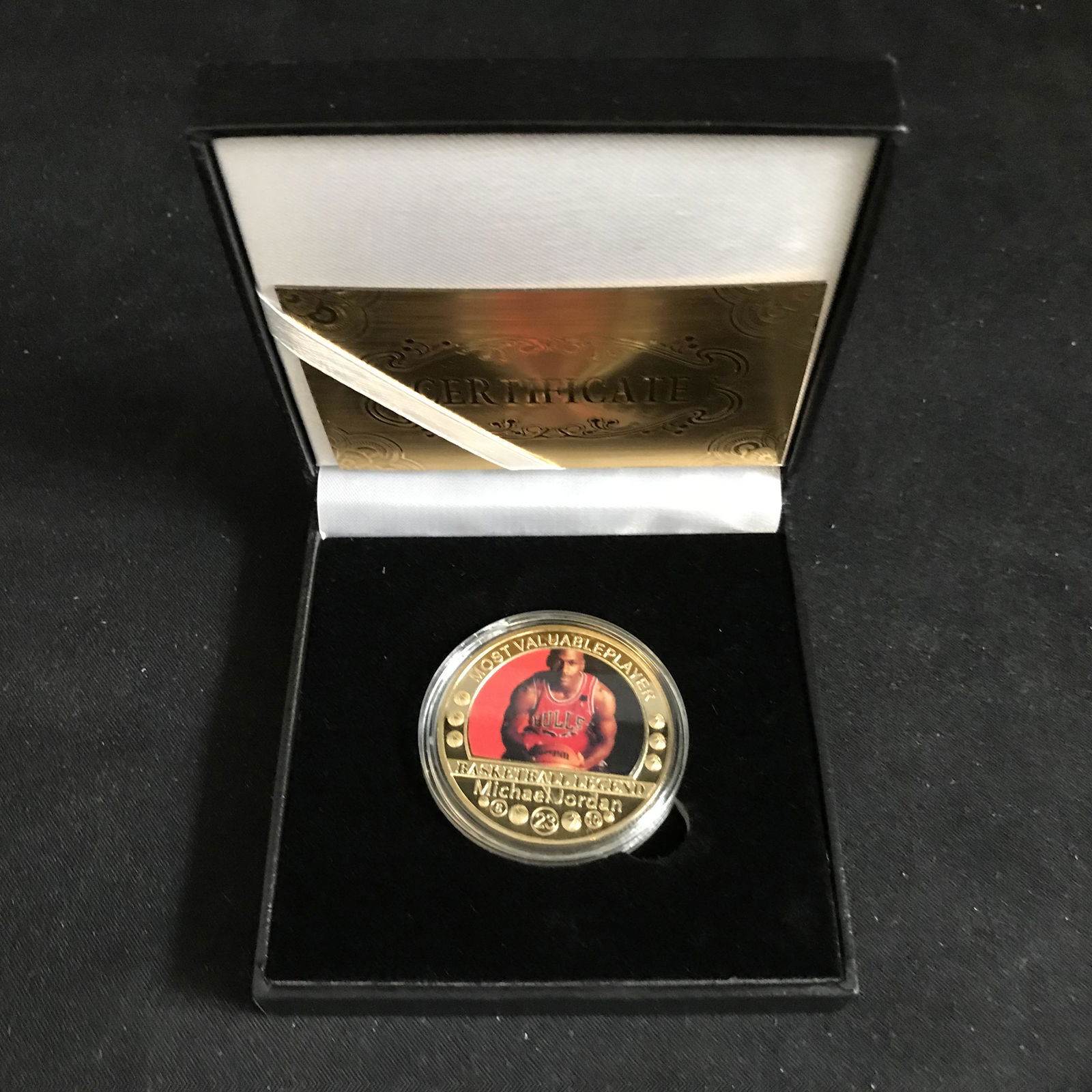 MICHAEL JORDAN MVP BASKETBALL GOLD PLATED COIN w/ CASE (1 of 3)