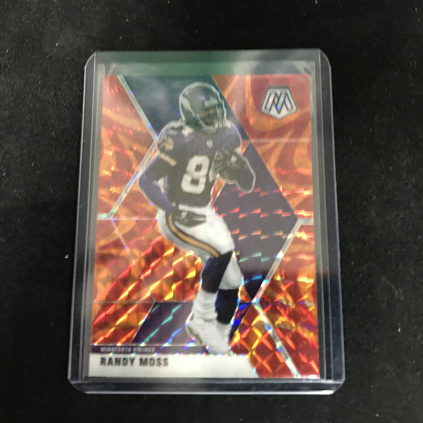 2020 PANINI MOSAIC FOOTBALL #133 PRIZM RANDY MOSS (1 of 2)